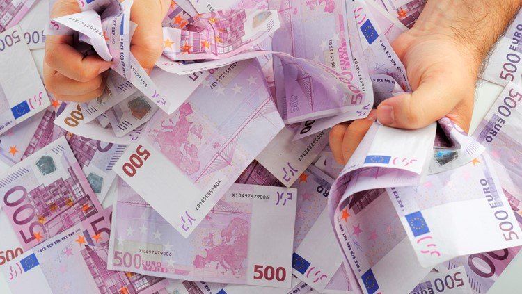 Franky all the Way wint eerste periode